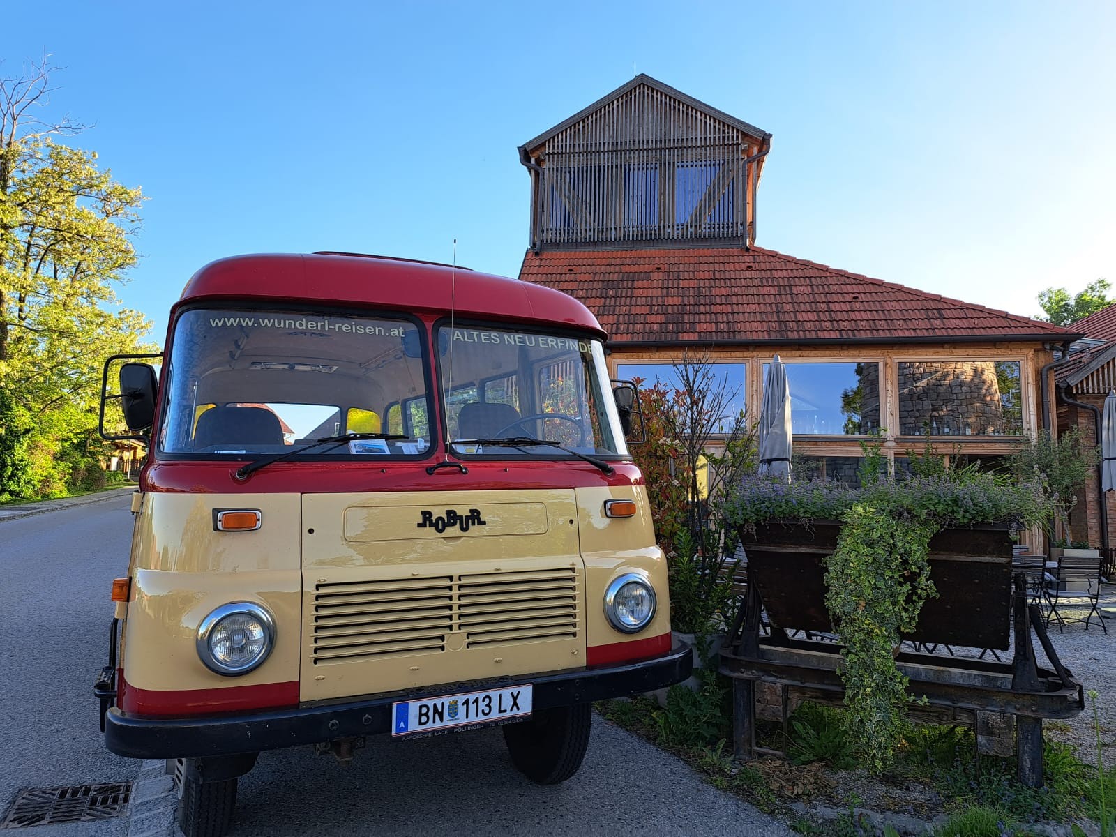 Oldtimer-Bus Wunderl Reisen